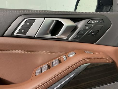 Certified 2025 BMW X7 xDrive40i AWD/4WD image 24