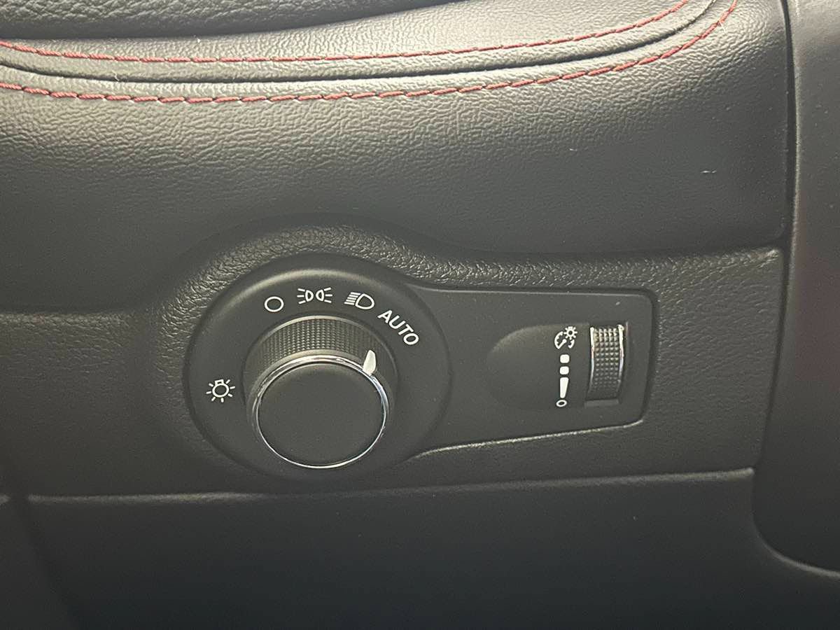 Used 2024 Dodge Durango R/T AWD/4WD image 46