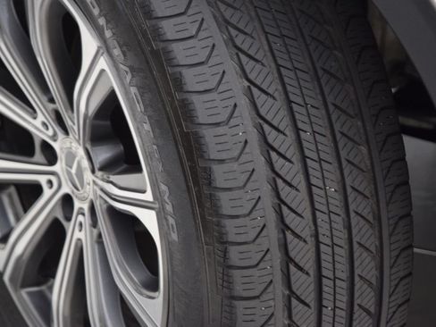 Certified 2024 Mercedes-Benz GLC 300 image 28
