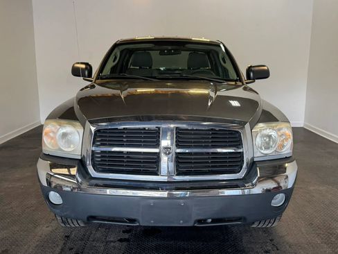 Used 2005 Dodge Dakota SLT AWD/4WD image 2