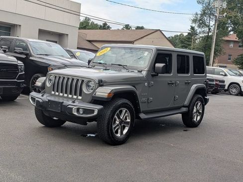 Used 2022 Jeep Wrangler Unlimited Sahara w/ LED Lighting Group AWD/4WD image 7