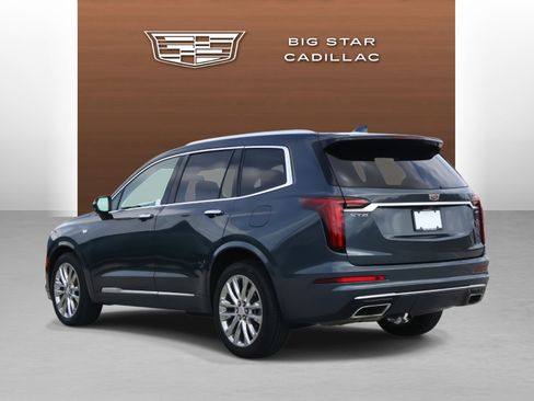 Certified 2021 Cadillac XT6 Premium Luxury image 3