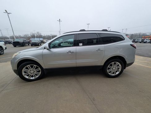 Used 2015 Chevrolet Traverse LT w/ Style and Technology Package image 7