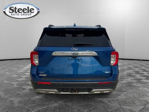 Used 2020 Ford Explorer XLT w/ Equipment Group 202A AWD/4WD image 4
