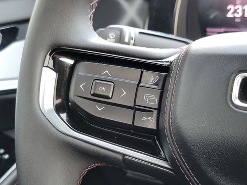 Used 2024 Jeep Wagoneer Launch Edition image 9