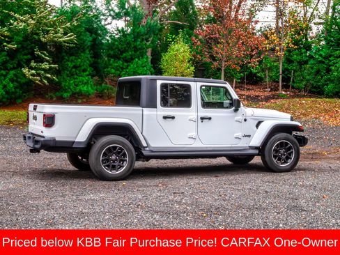 Used 2020 Jeep Gladiator Overland image 9