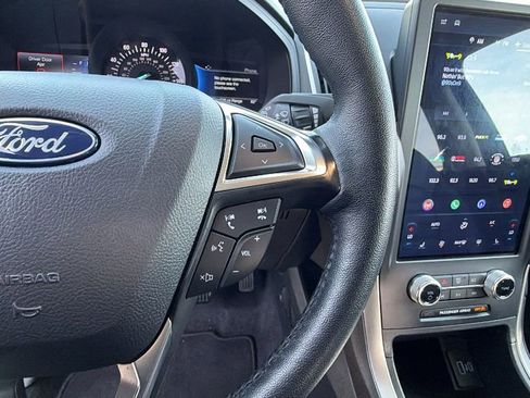 Used 2024 Ford Edge SEL image 28