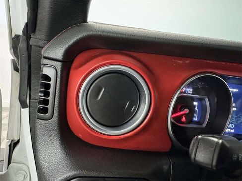 Used 2021 Jeep Wrangler Unlimited Rubicon image 28