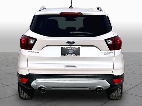 Used 2019 Ford Escape Titanium FWD image 6