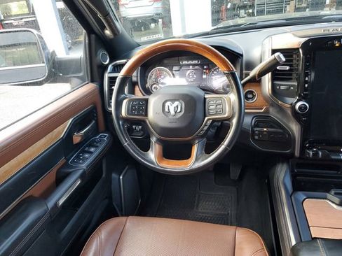Used 2022 RAM 3500 Limited AWD/4WD image 13