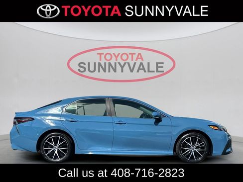 Used 2023 Toyota Camry SE FWD image 9