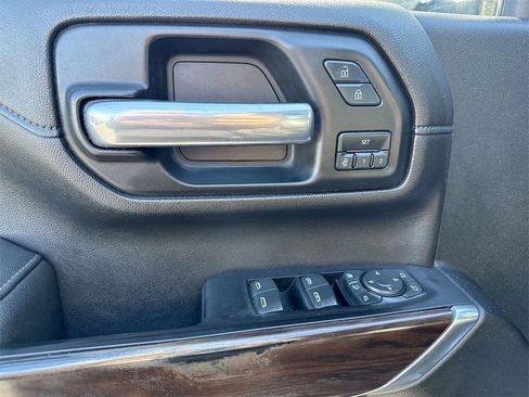 Used 2020 GMC Sierra 2500 SLT image 22