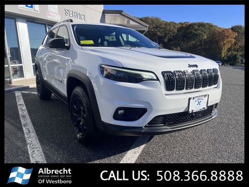 Used 2022 Jeep Cherokee Latitude w/ Sun & Sound Group image 8