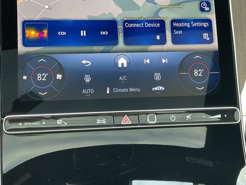 Certified 2025 Mercedes-Benz GLC 300 4MATIC image 38