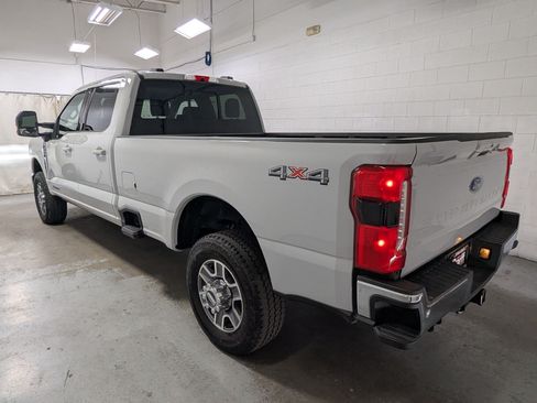 Used 2026 Ford F350 Lariat AWD/4WD image 9