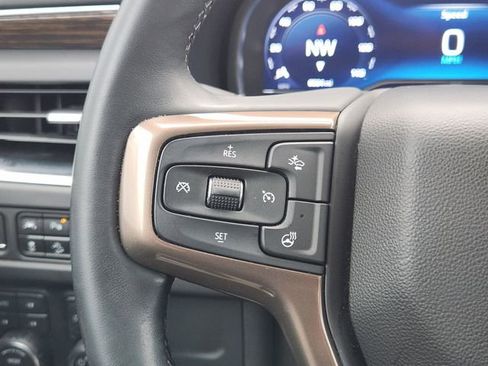 Used 2024 Chevrolet Suburban High Country AWD/4WD image 20