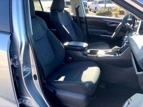 Certified 2024 Toyota RAV4 XLE image 7