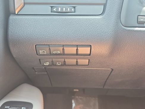 Used 2019 Lexus RX 350L AWD w/ Premium Package image 27