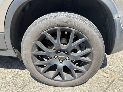 Used 2022 Chevrolet Trax LT w/ Sport Edition AWD/4WD image 11