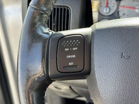 Used 2005 Dodge Ram 1500 Truck 2WD Regular Cab image 9