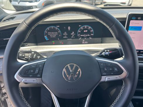 Used 2026 Volkswagen Tiguan S FWD image 9