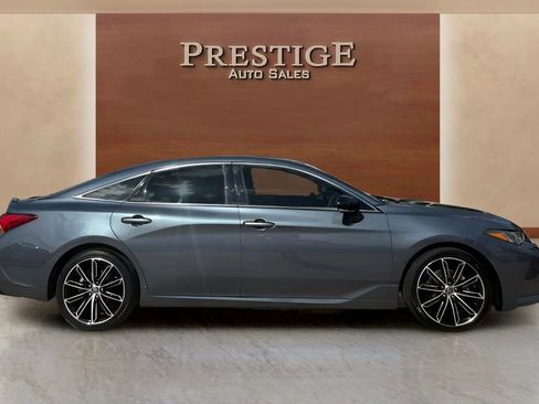 Used 2020 Toyota Avalon Touring w/ Advanced Safety Package image 18