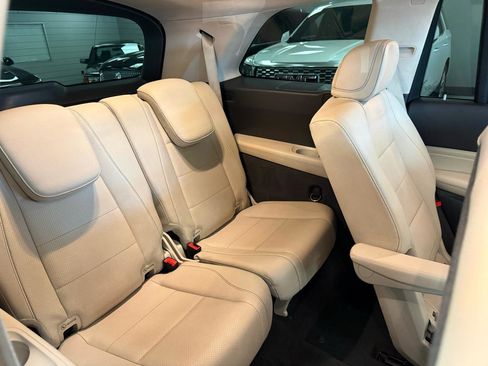 Used 2020 Mercedes-Benz GLS 450 4MATIC image 13