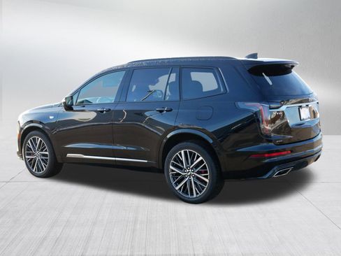 Certified 2025 Cadillac XT6 Sport image 4