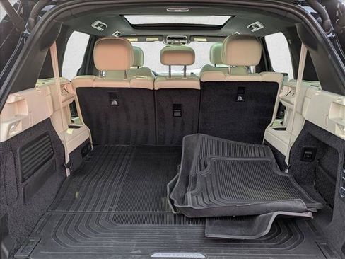 Certified 2025 Land Rover Range Rover Long Wheelbase SE AWD/4WD image 6