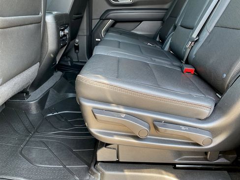 Used 2022 Chevrolet Tahoe High Country AWD/4WD image 16
