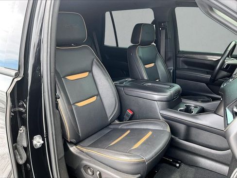 Used 2022 GMC Yukon AT4 AWD/4WD image 9