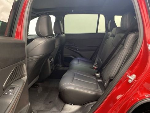 New 2026 Jeep Cherokee Overland image 24