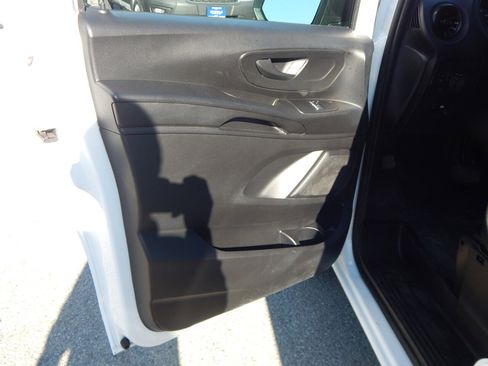 Used 2021 Mercedes-Benz Metris image 19