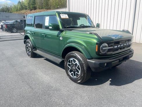 Certified 2025 Ford Bronco Outer Banks AWD/4WD image 4