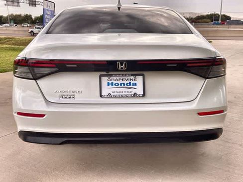 Used 2023 Honda Accord EX image 6