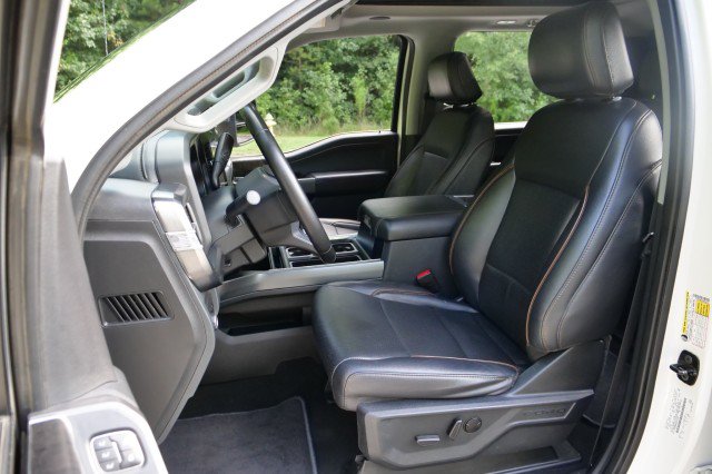 Used 2025 Ford F350 Lariat w/ Lariat Ultimate Package AWD/4WD image 3