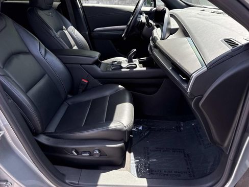 Used 2024 Cadillac XT4 Premium Luxury AWD/4WD image 25