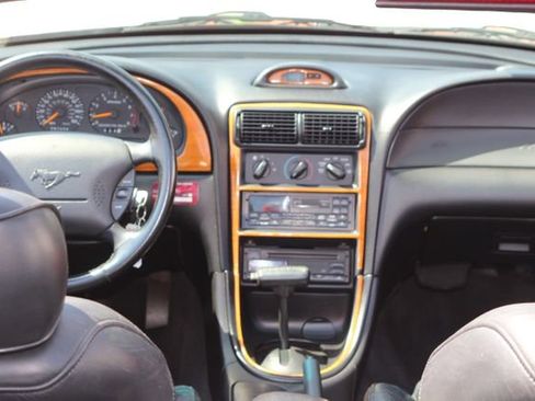Used 1996 Ford Mustang GT image 11