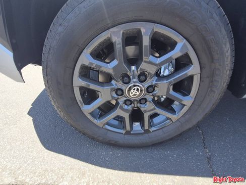 New 2026 Toyota Tundra Platinum AWD/4WD image 11