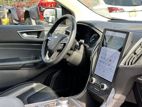 Certified 2022 Ford Edge Titanium AWD/4WD image 33