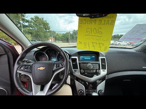 Used 2012 Chevrolet Cruze LT FWD image 10