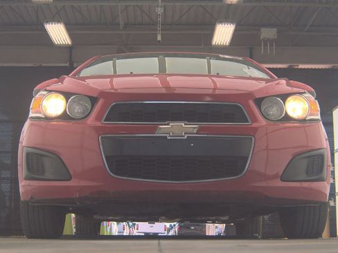 Used 2015 Chevrolet Sonic LS image 4