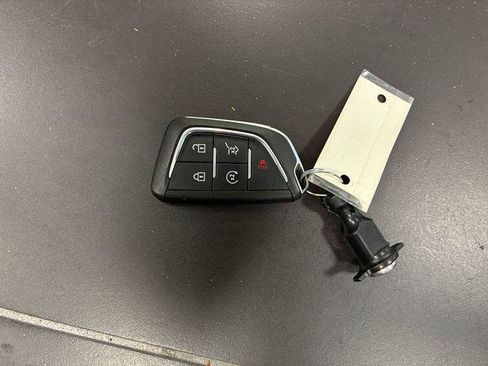 Certified 2024 Cadillac Lyriq Tech RWD image 62