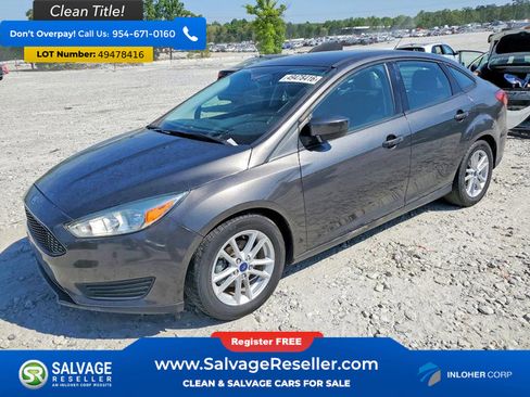 Used 2018 Ford Focus SE image 1