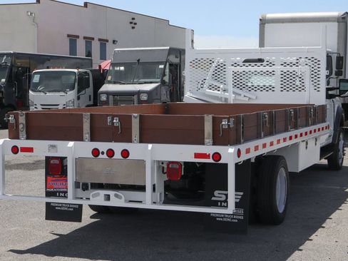 Used 2023 Ford F550 2WD Regular Cab Super Duty image 9