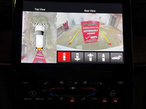 Used 2023 Jeep Grand Cherokee Summit AWD/4WD image 29