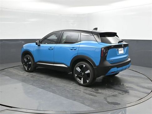 Certified 2025 Nissan Kicks SR image 5