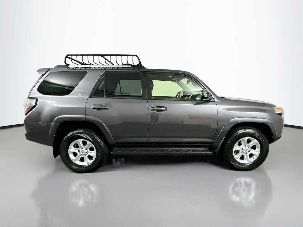 Certified 2022 Toyota 4Runner SR5 AWD/4WD image 4