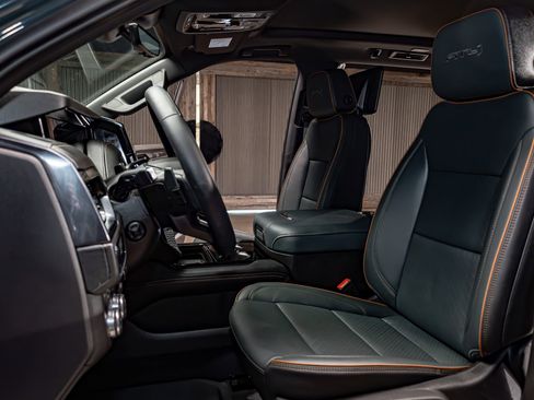 Used 2026 GMC Yukon XL AT4 w/ AT4 Premium Plus Package image 23