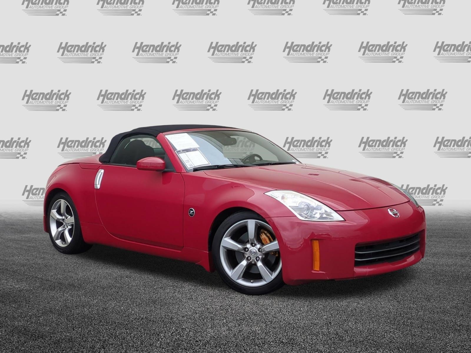 Used 2006 Nissan 350Z Grand Touring RWD image 2